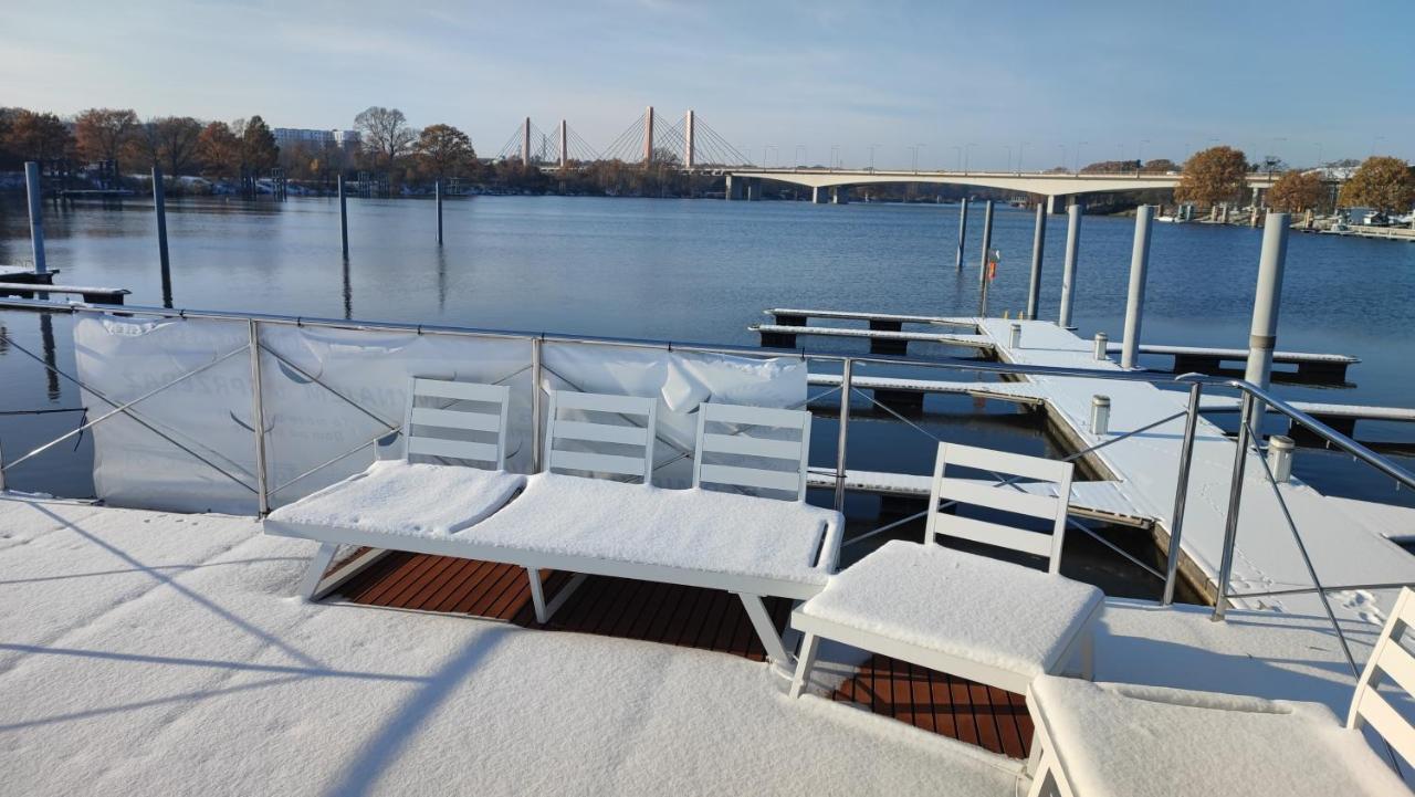 Houseboat Water King Apartament Plywajacy Dom Na Wodzie, 7 Os Wrocław Exterior foto