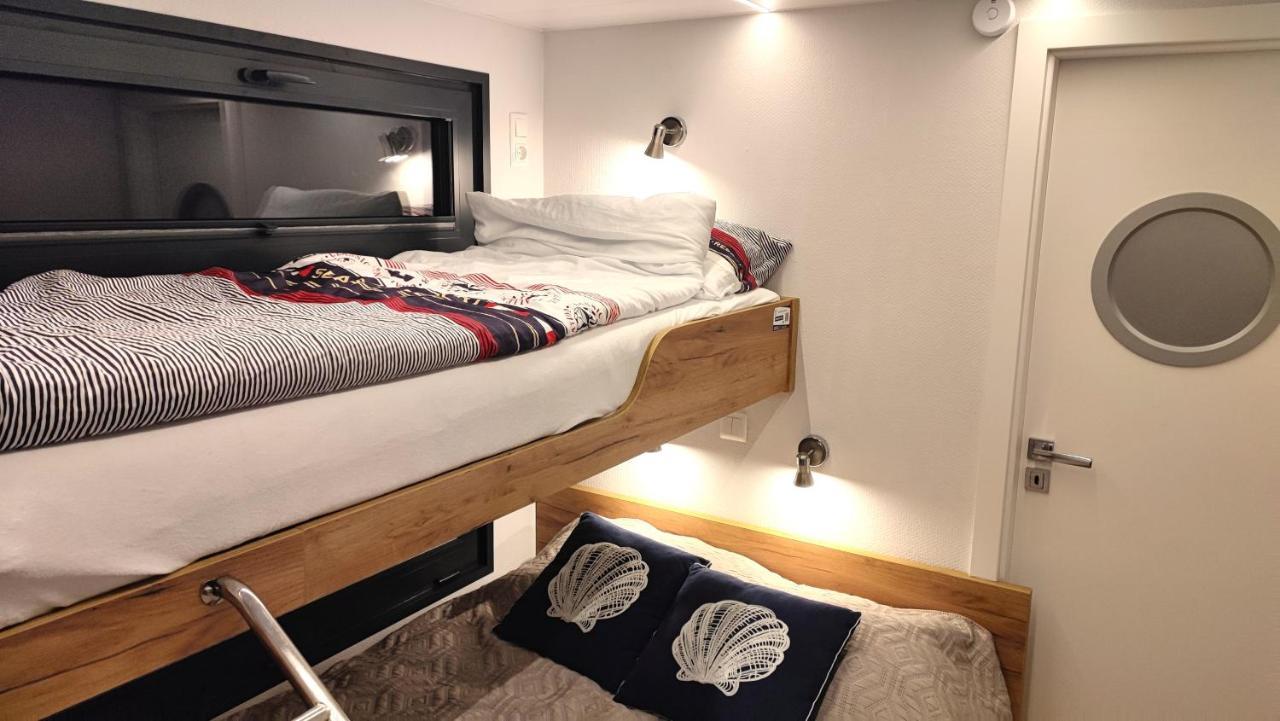 Houseboat Water King Apartament Plywajacy Dom Na Wodzie, 7 Os Wrocław Exterior foto