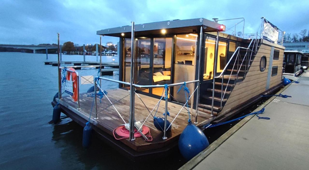 Houseboat Water King Apartament Plywajacy Dom Na Wodzie, 7 Os Wrocław Exterior foto