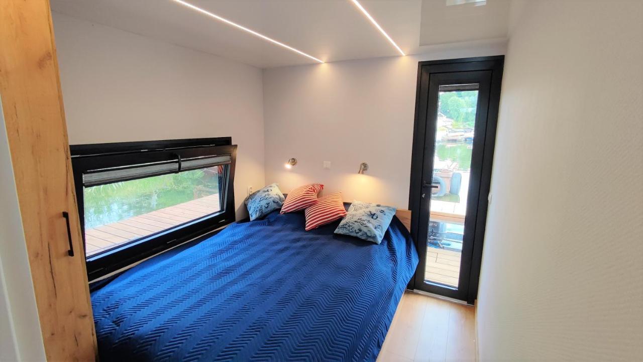 Houseboat Water King Apartament Plywajacy Dom Na Wodzie, 7 Os Wrocław Exterior foto