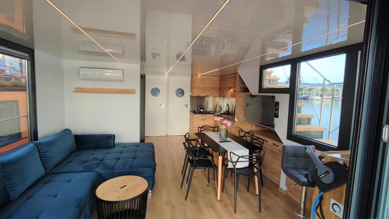 Houseboat Water King Apartament Plywajacy Dom Na Wodzie, 7 Os Wrocław Exterior foto